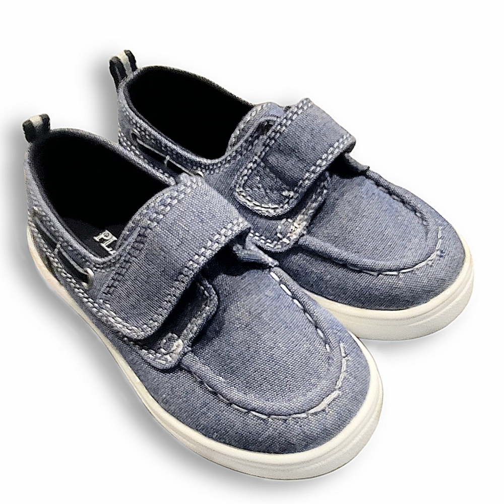 The Children's Place Toddler Boy Chambray Blue Slip-On Boat Shoes Sz 8